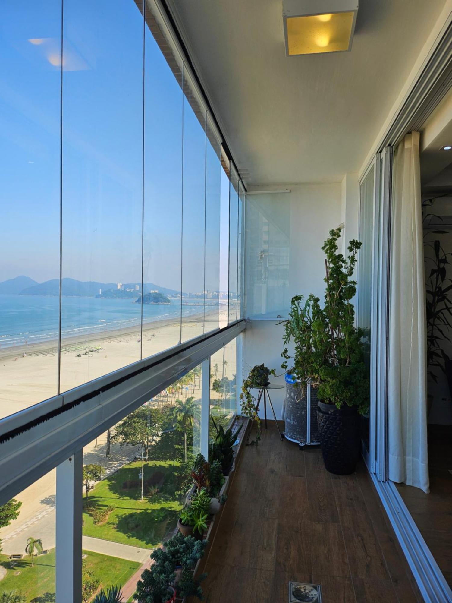Apartamentos Na Praia Do Gonzaga Frente Mar Com Estacionamento Сантус Екстер'єр фото